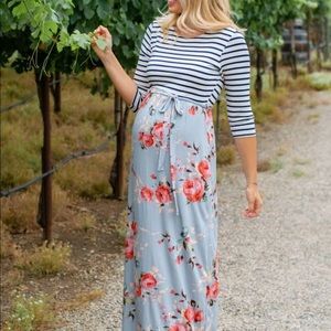 NEW Pink Blush maternity maxi dress. Size small